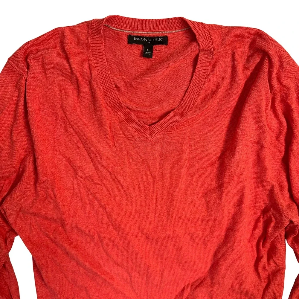 Banana Republic classic neck